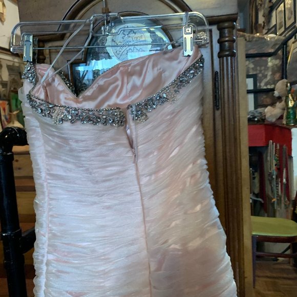 Fancy Ball Gown - Picture 7 of 7